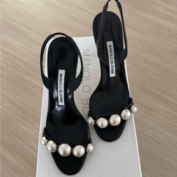 Manolo Blahnik Minchisli Faux Pearl-Embellished Leather Slingback Sandals EU 36 - Picture 4 of 9